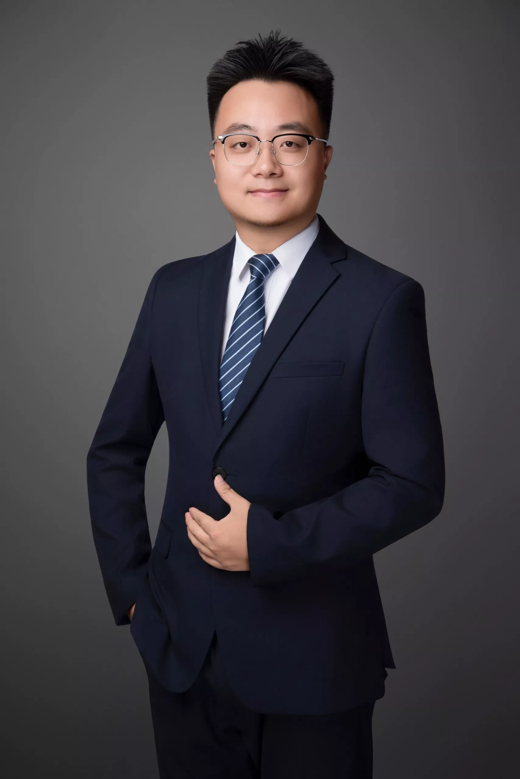 严浩宇
