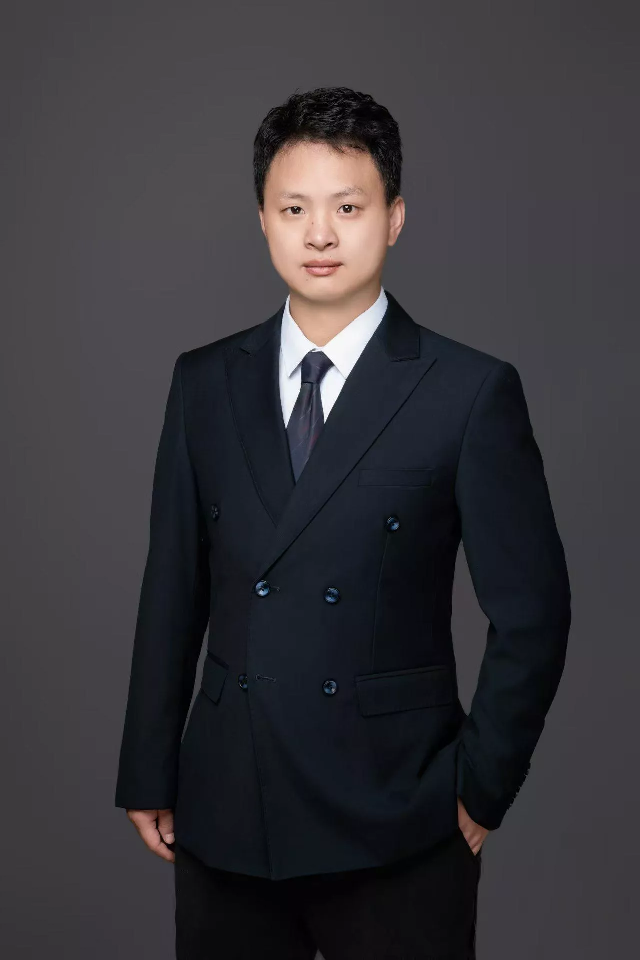 尹耀兴