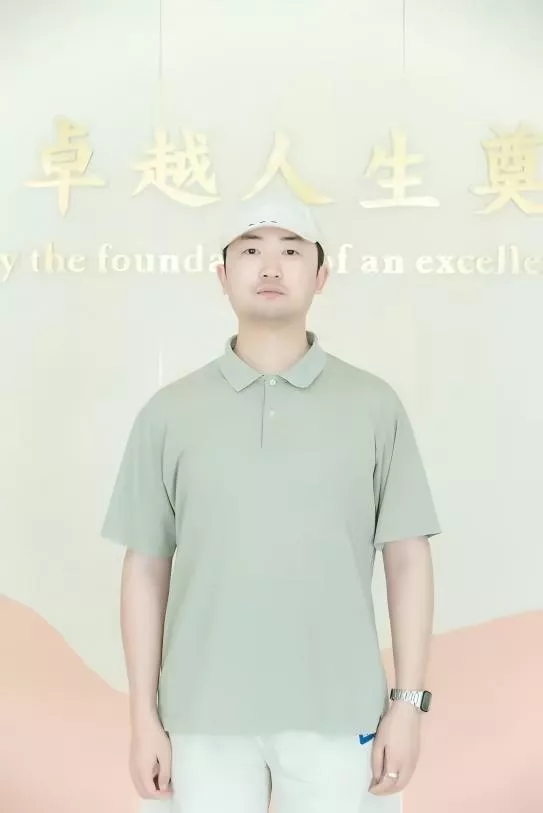 李隆宇 美术