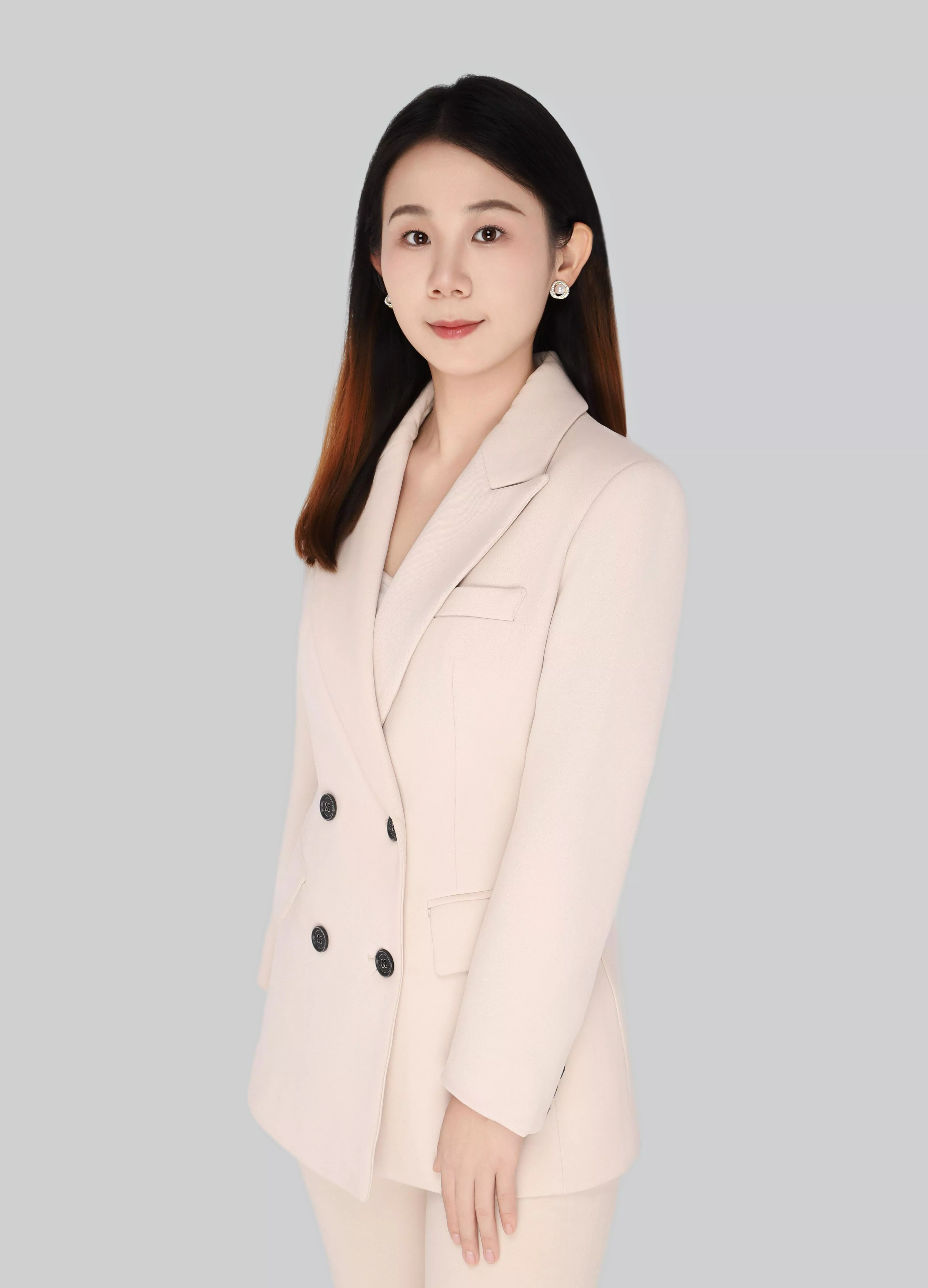 银茂婷  英语学科组长