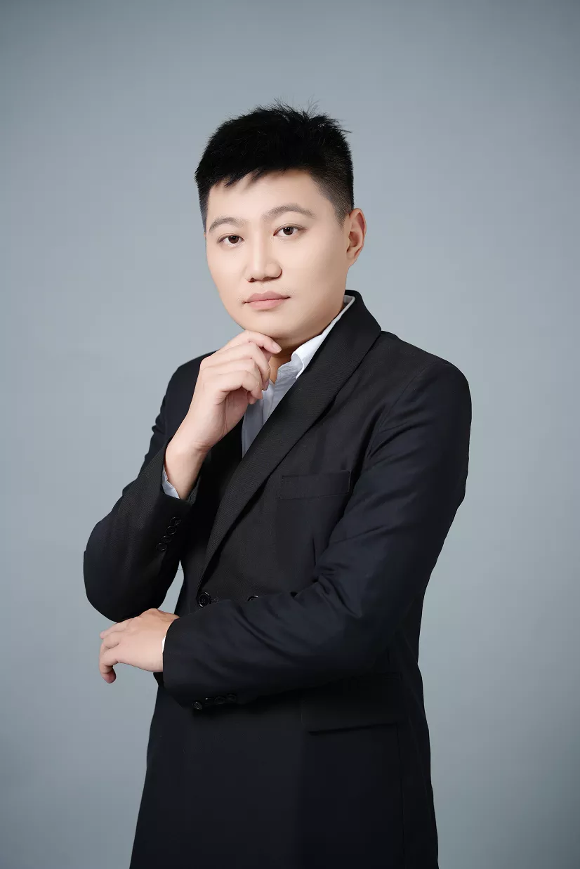 王添铭